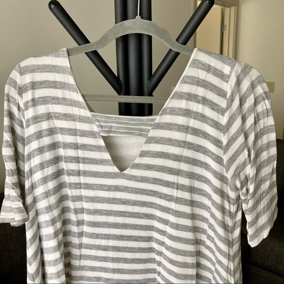 *2/$15* Grey and White Stripped Top - Picture 3 of 5